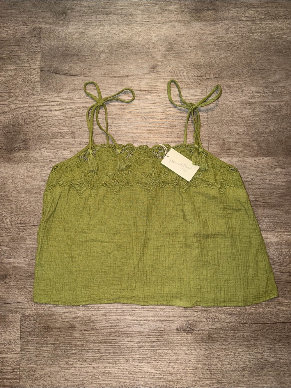 Lightweight Green Lace-Trim Tie-Strap Women's Tank Top